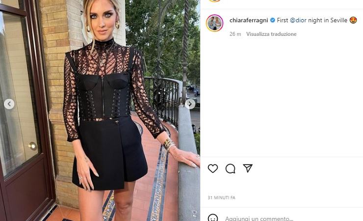 Chiara Ferragni in posa