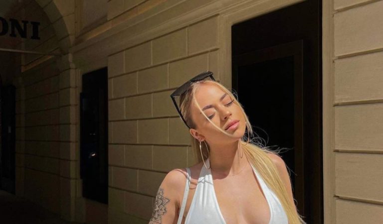 Gaia Clerici Il Costume Bianco Esalta Le Forme Che Bellezza