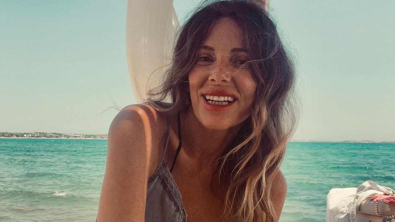 Alessia Marcuzzi in posa