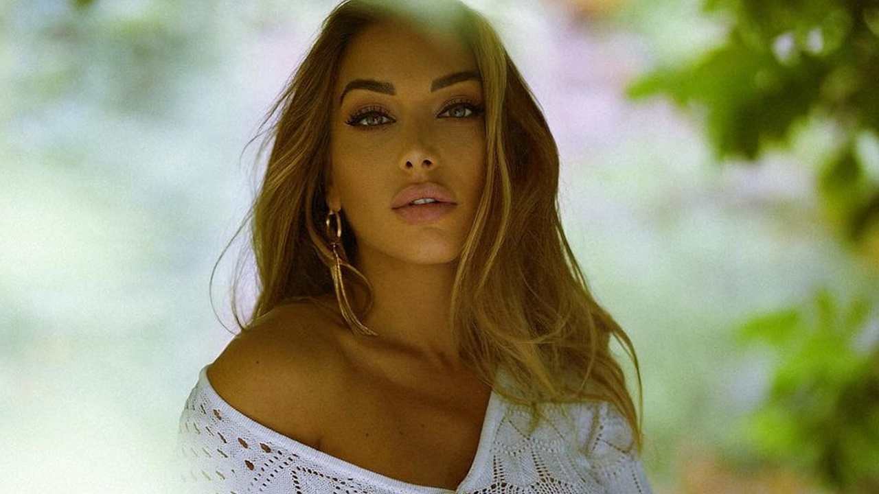 Elisa De Panicis primo piano