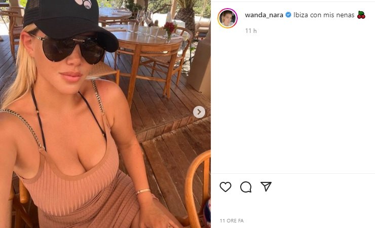 Wanda Nara selfie