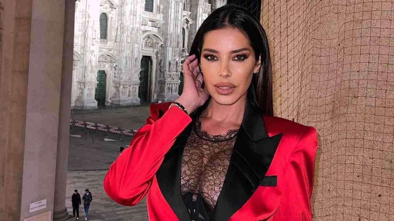 Aida Yespica in posa