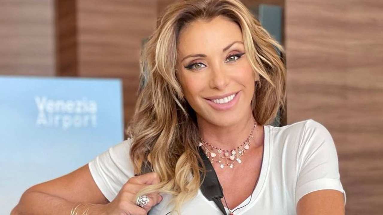 Sabrina Salerno primo piano