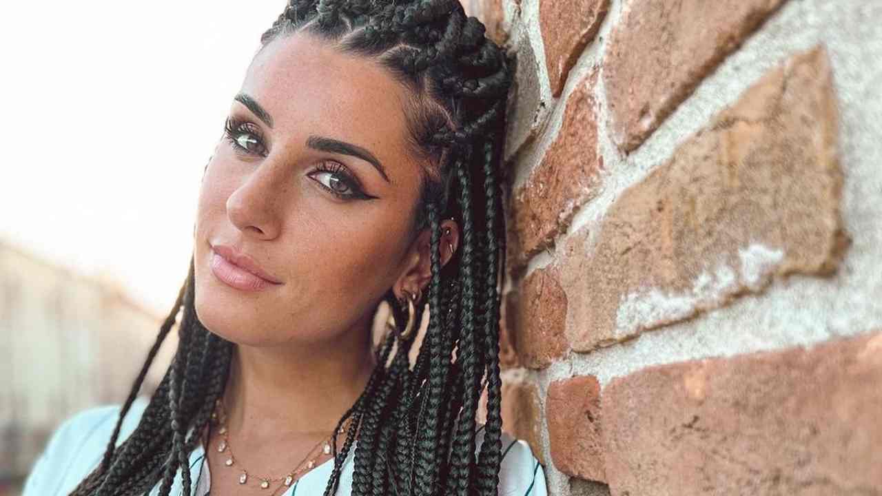 Valentina Vignali in posa