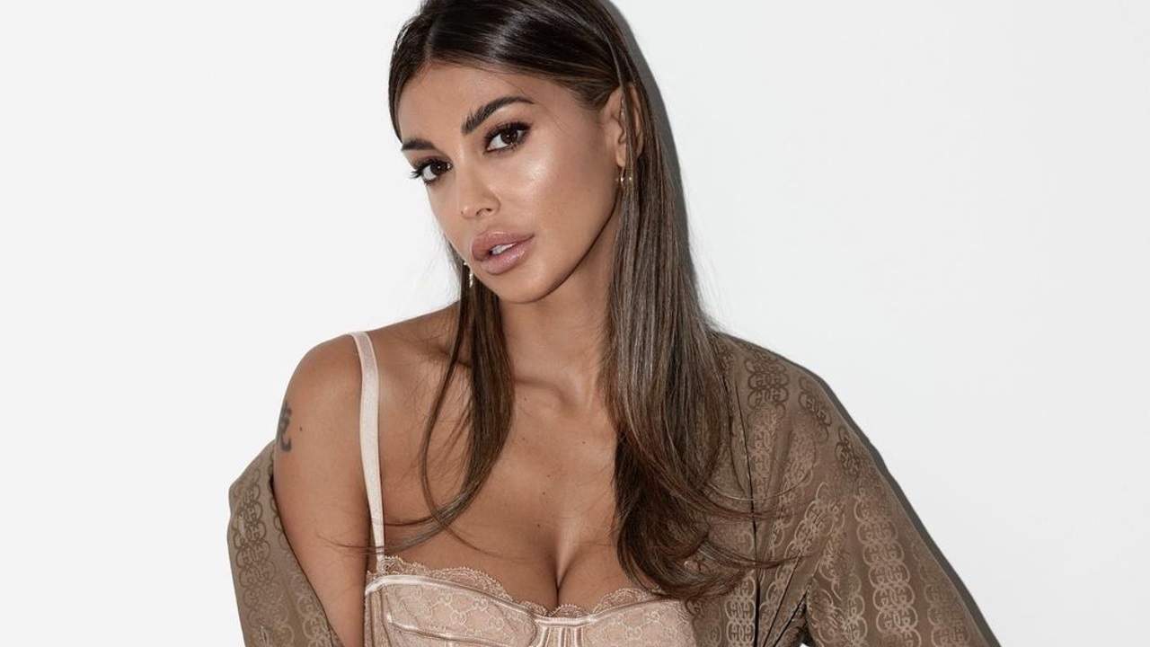 Cristina Buccino ammaliante