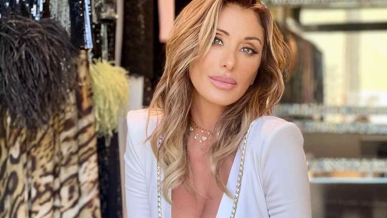 Sabrina Salerno primo piano