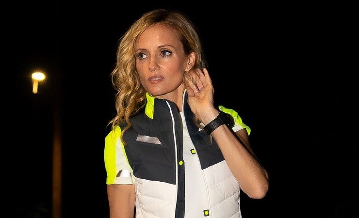 Justine Mattera in posa