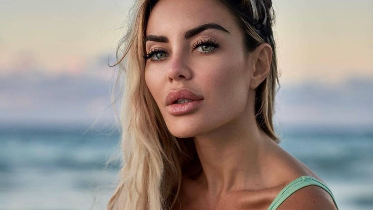 Elena Morali primo piano