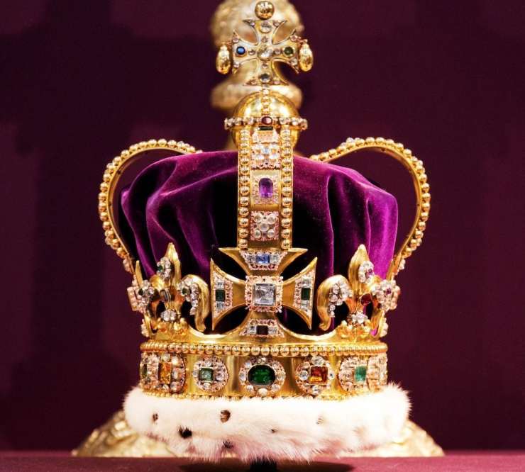 St. Edward's Crown corona Carlo III 04-12-2022 bloglive